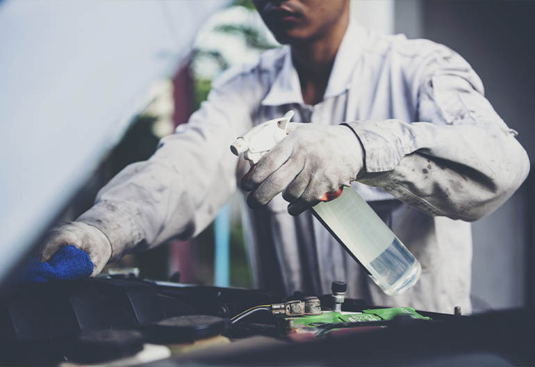 Remoção de graxa pesada